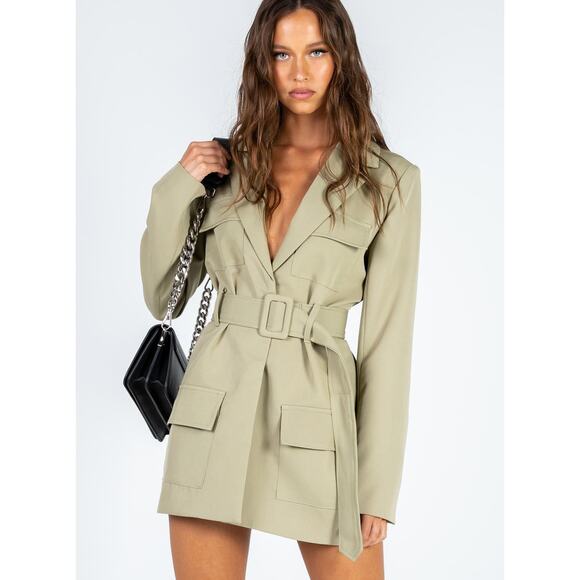 Princess Polly Dresses & Skirts - Princess Polly Steinway Mini Dress Long Sleeve Green - US 4